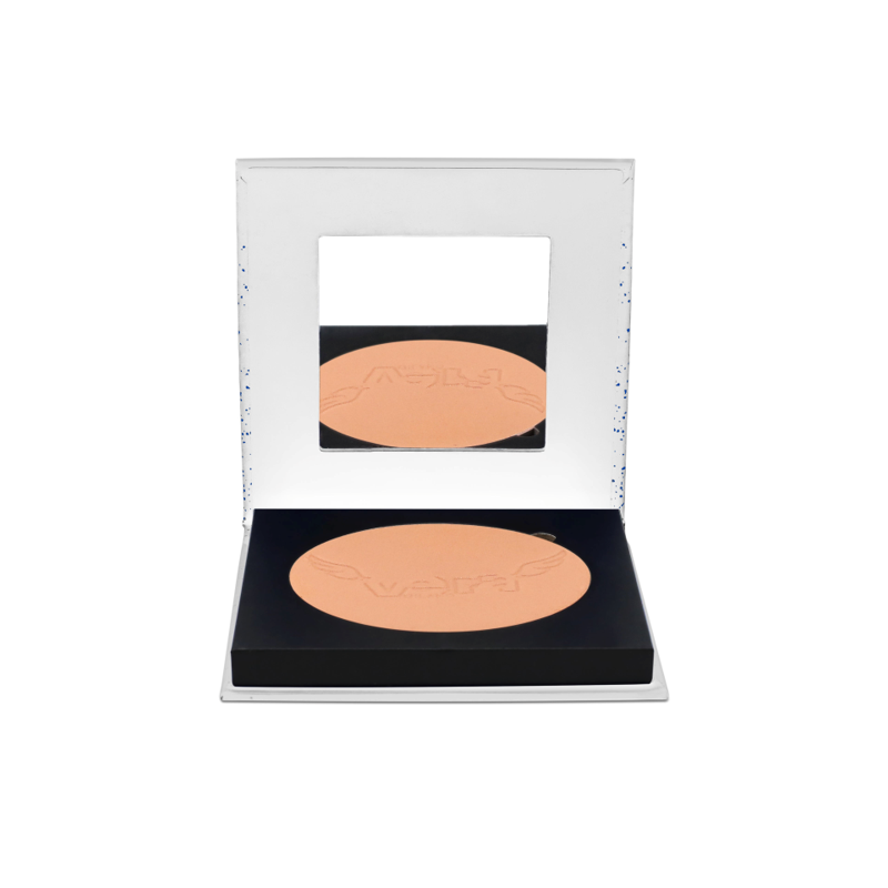 فيرا ميلانو بلومز